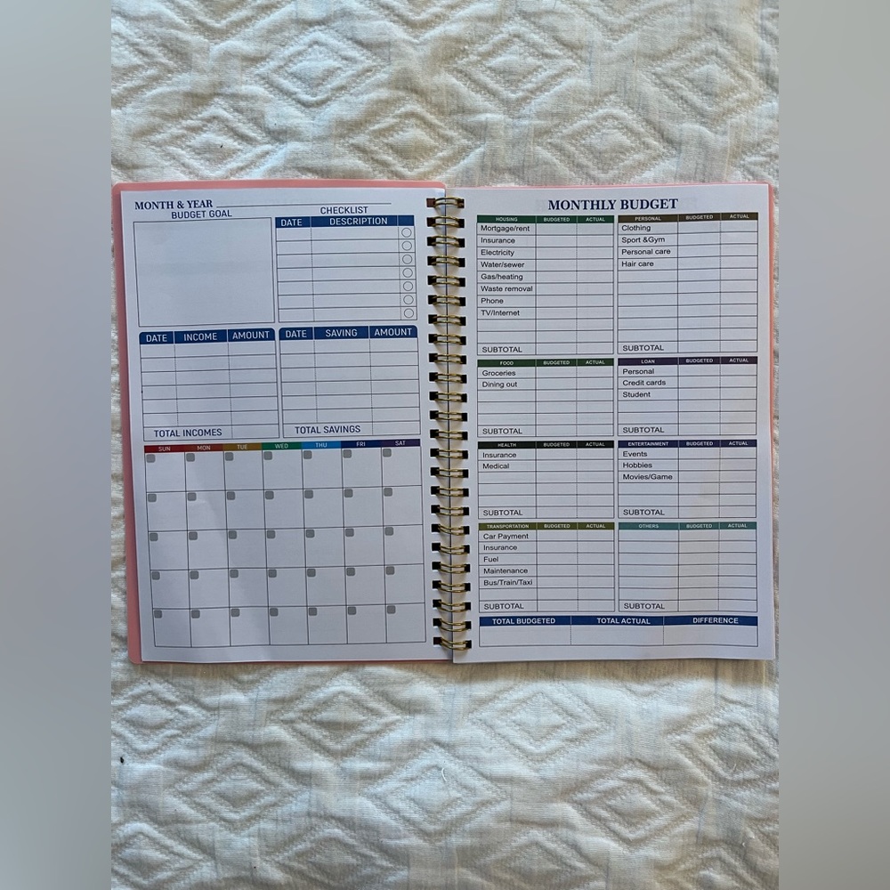 Budget Planner Notebook - Picture 4 of 5